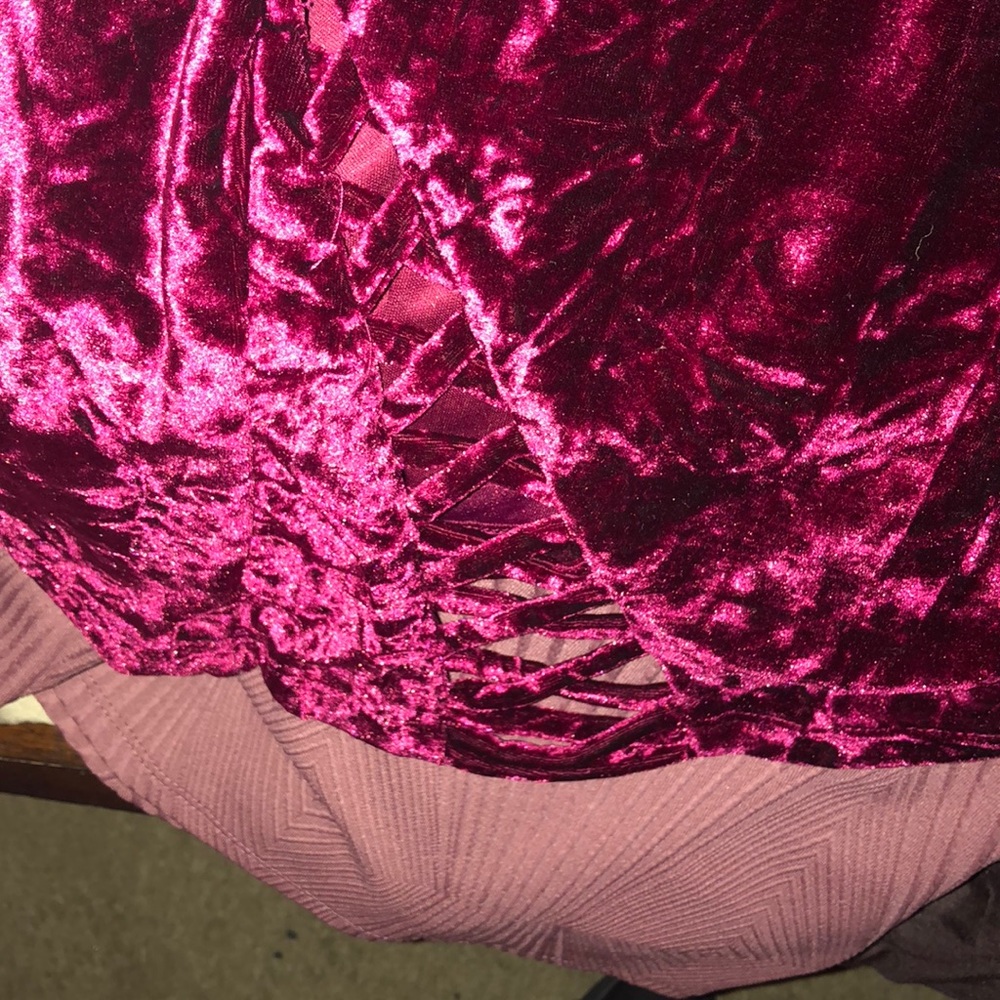 Dress - Picture 3 of 3